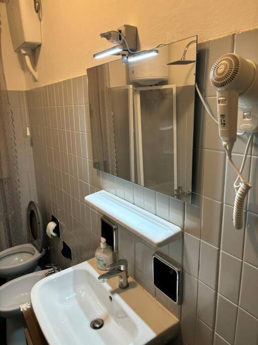 Netflix - Wi-Fi - “Fiume 19” - Apartment Trieste Ngoại thất bức ảnh